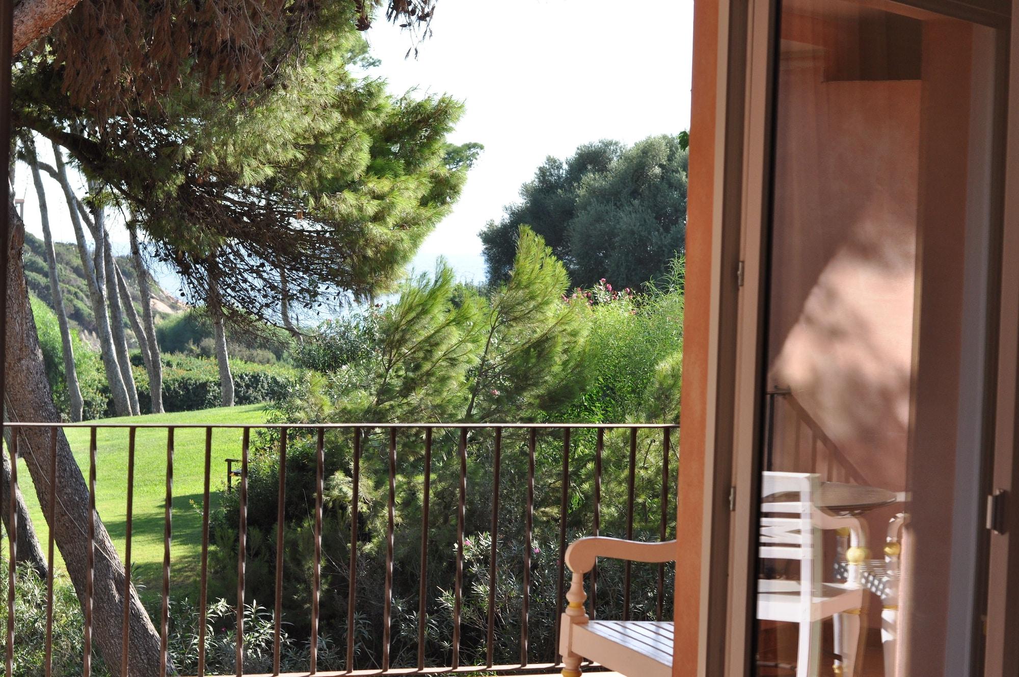 Hotel Cala Caterina Villasimius Exterior foto